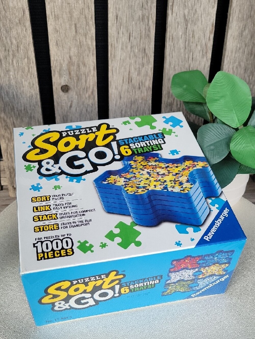 Ravensburger Puzzle Sort & Go! Stackable Trays - Blue - Picture 4 of 4